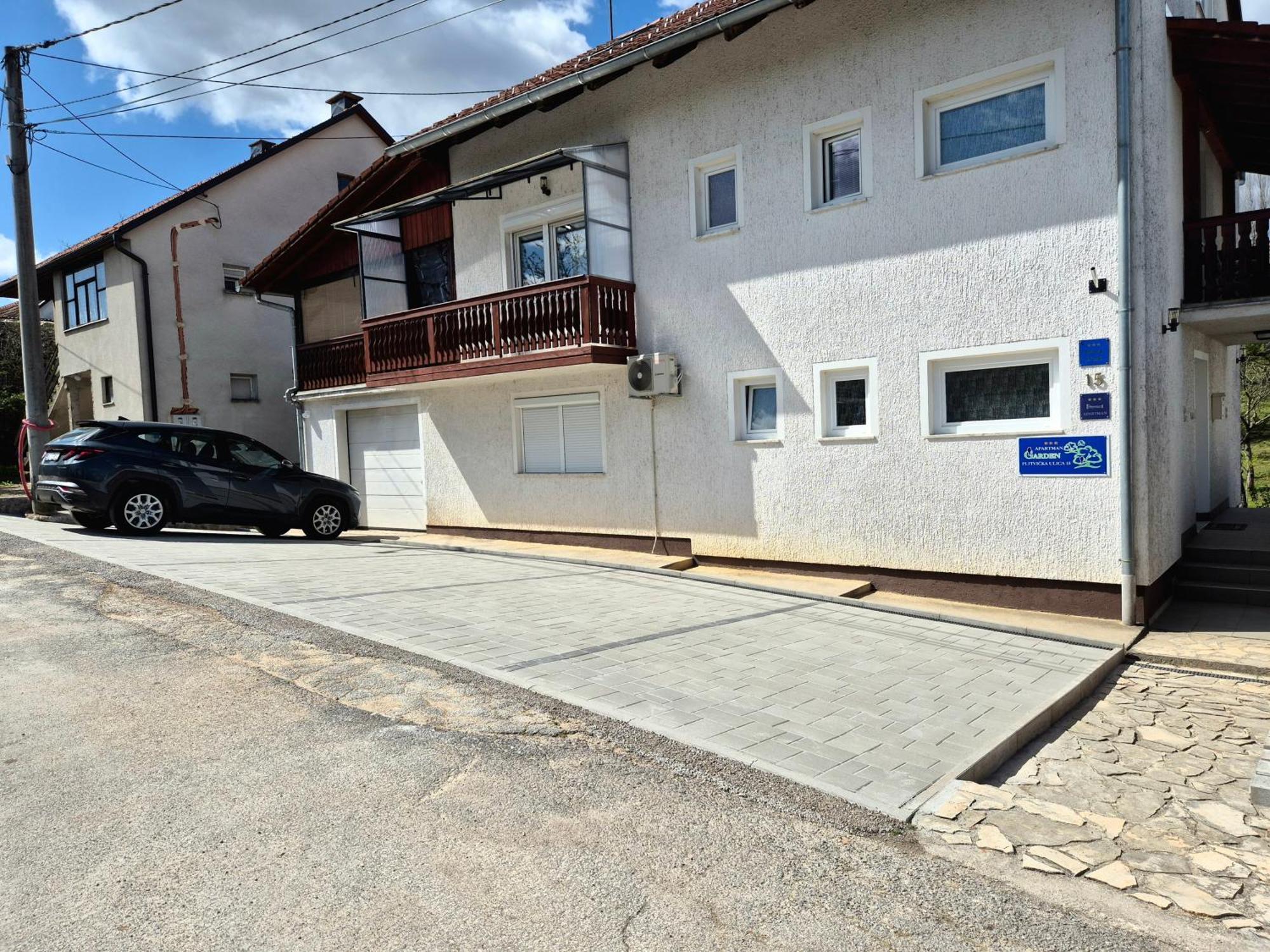 Rooms Garden Slunj Exterior foto
