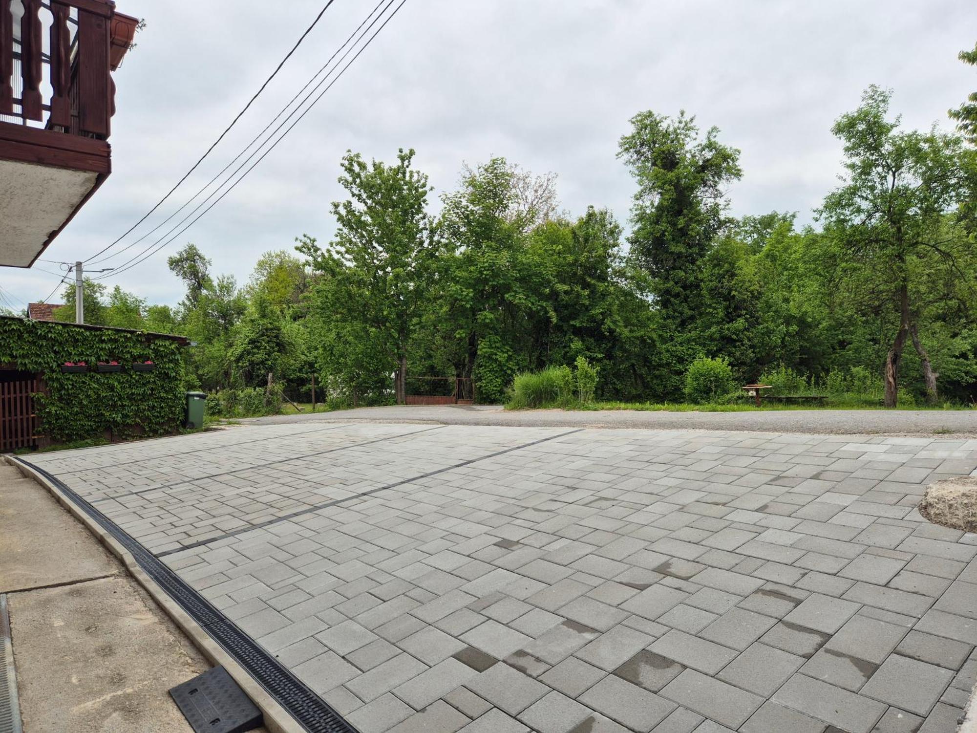 Rooms Garden Slunj Exterior foto
